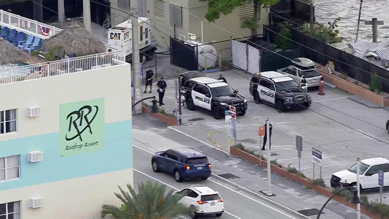 Stories About Hollywood Beach CBS Miami