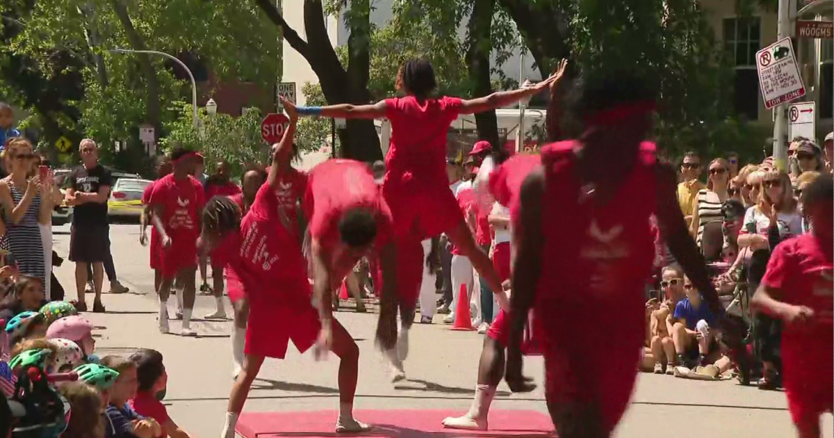 Everyone marches once again at WOOGMS Memorial Day Parade CBS Chicago