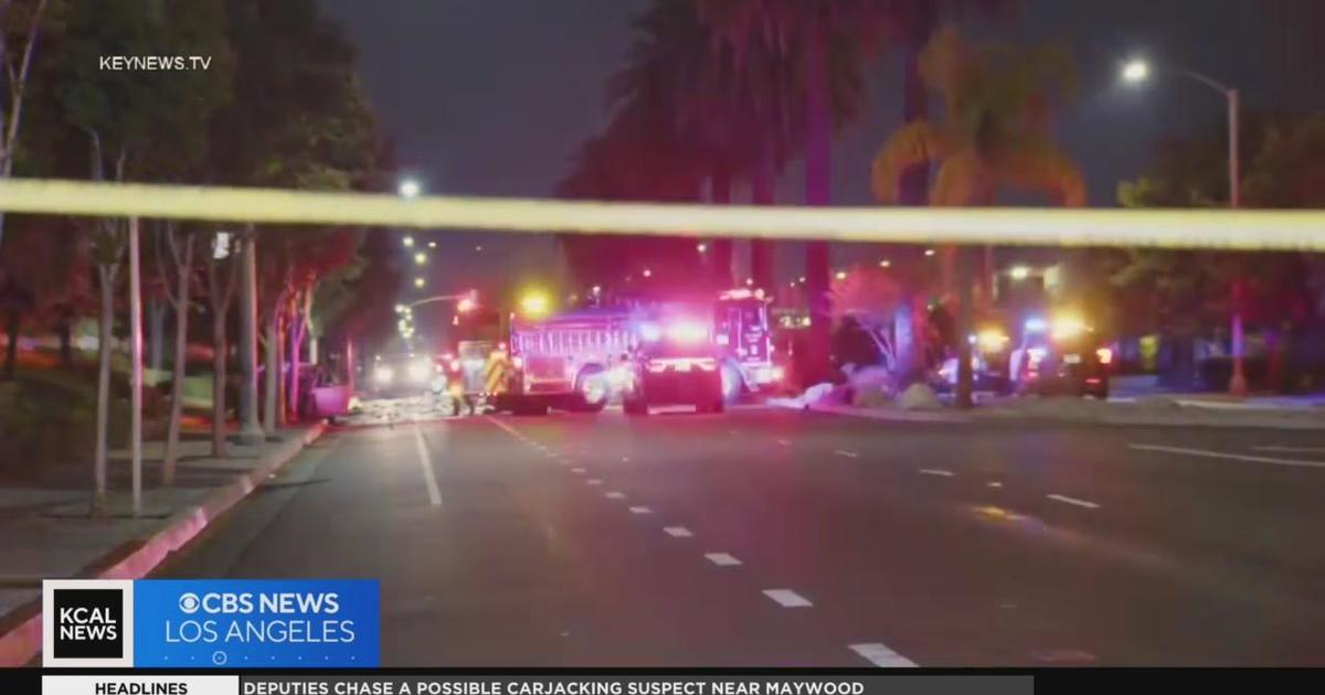 2 dead following grisly multi-car crash in Pomona; hit-and-run