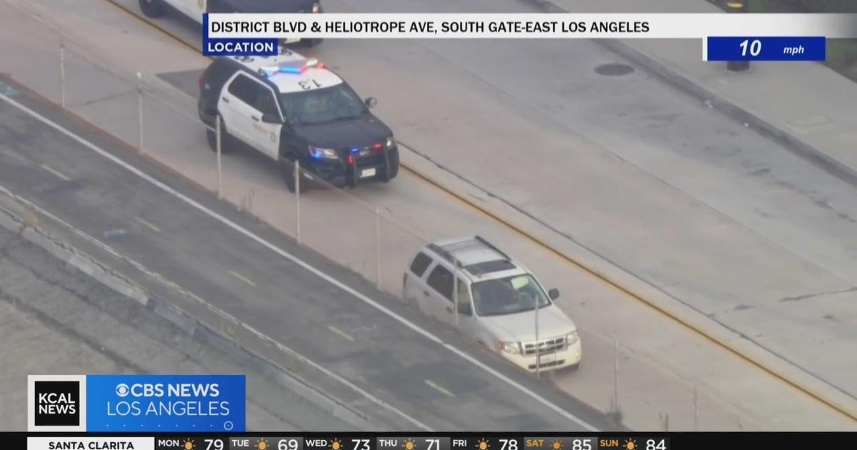 Deputies arrest carjacking suspect near Maywood and East Los Angeles