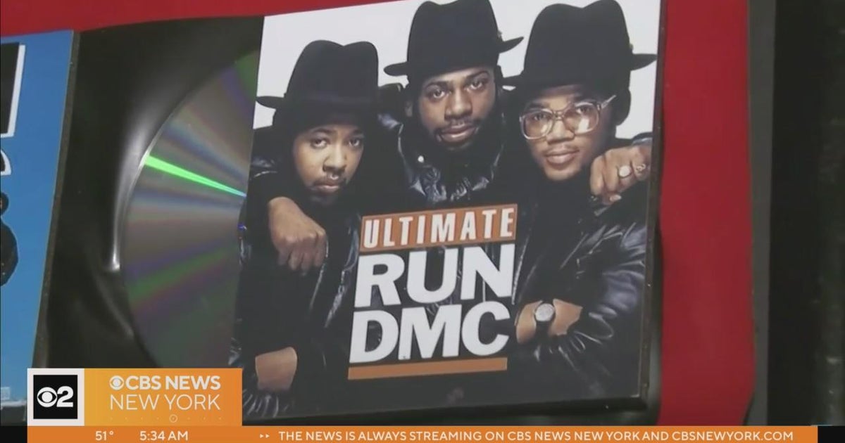 3rd man charged in 2002 shooting of Run-DMC's Jam Master Jay - CBS New York