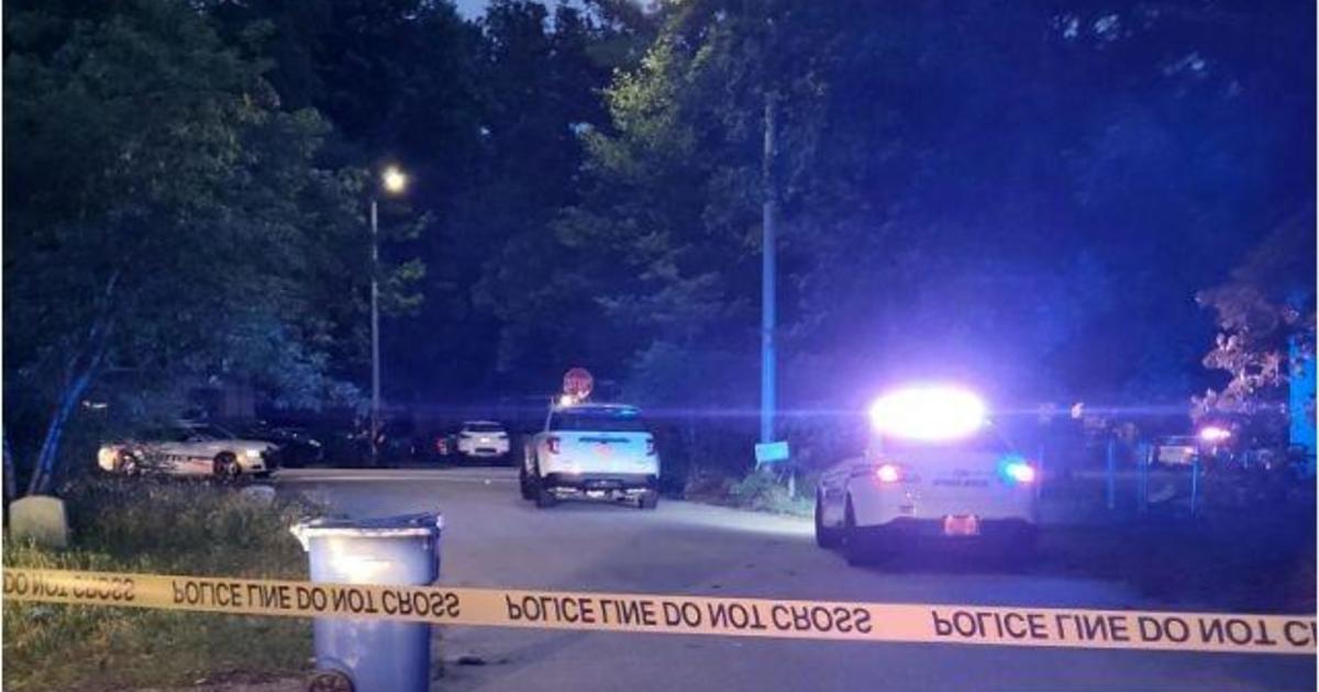 2 killed, 2 injured in shooting in Fayetteville, North Carolina