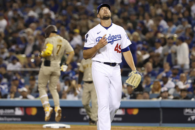 Clayton Kershaw won't boycott Dodgers' Pride Night, but rejects