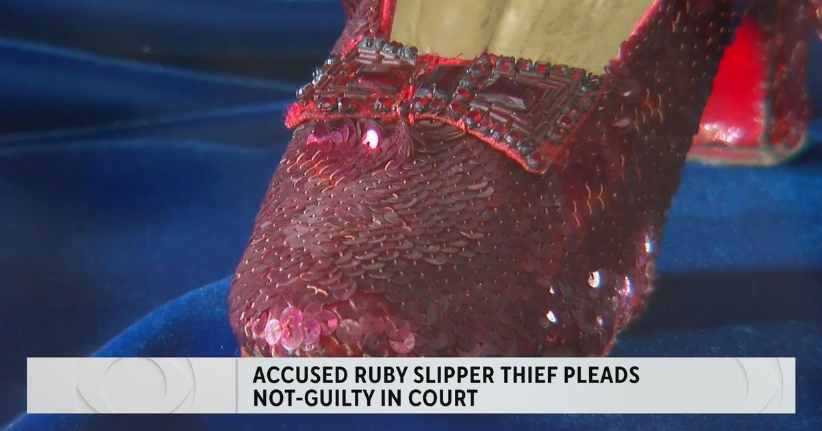 Man accused of stealing "Wizard of Oz" ruby slippers pleads not guilty