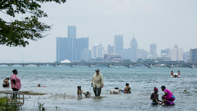 Deadly Combination Of Heat, Humidity Takes Aims At Midwest And Northeast 