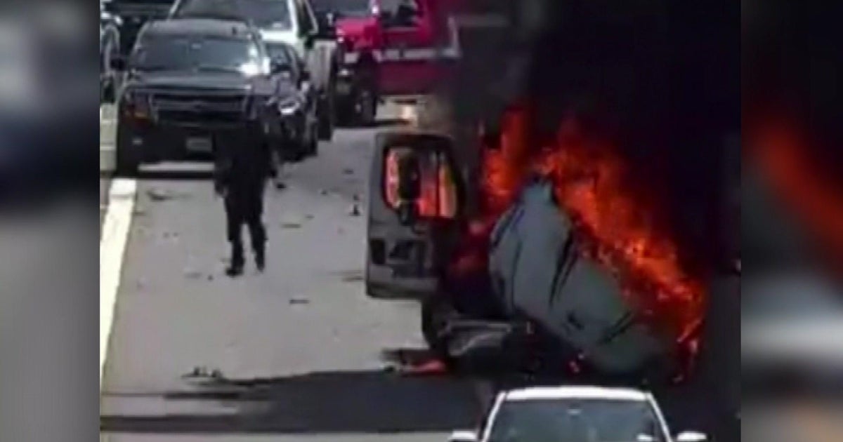 Fiery crash shuts down part of Long Island Expressway in Jericho - CBS ...