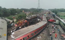 Headlines: Hundreds dead in India train disaster 
