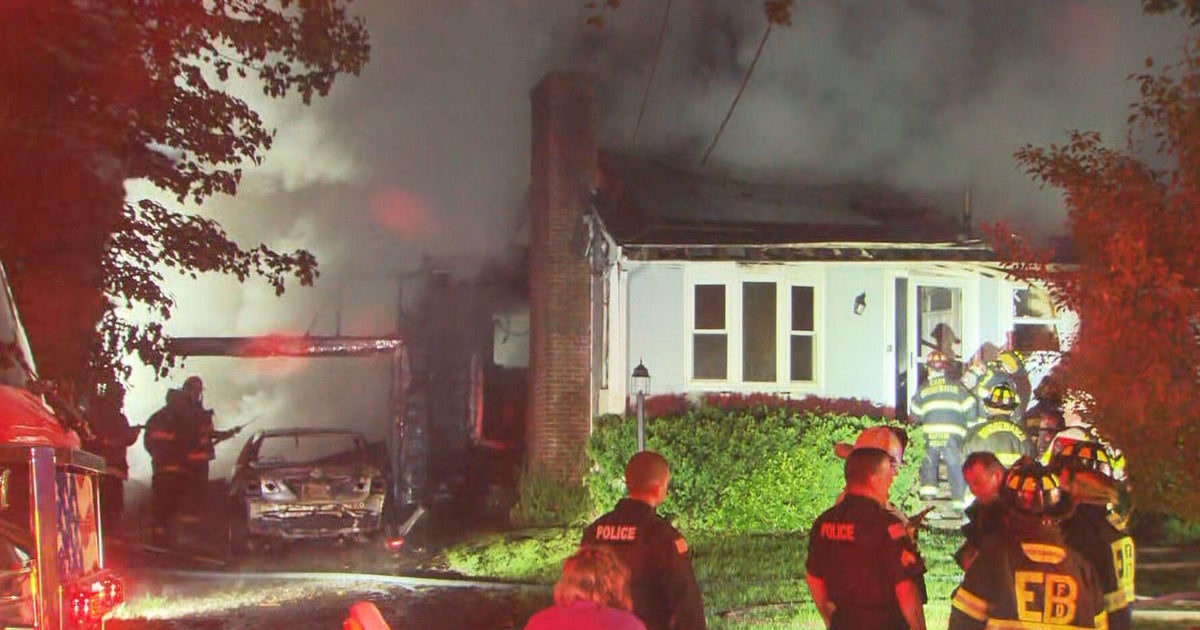 3 dogs die in East Bridgewater house fire - CBS Boston