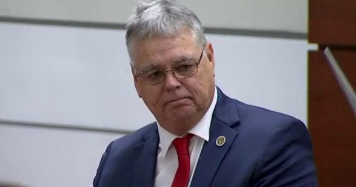 Deputy at Parkland capturing would have witnessed bodies if he opened door, officer testifies Deputy at Parkland capturing would have witnessed bodies if he opened door, officer testifies