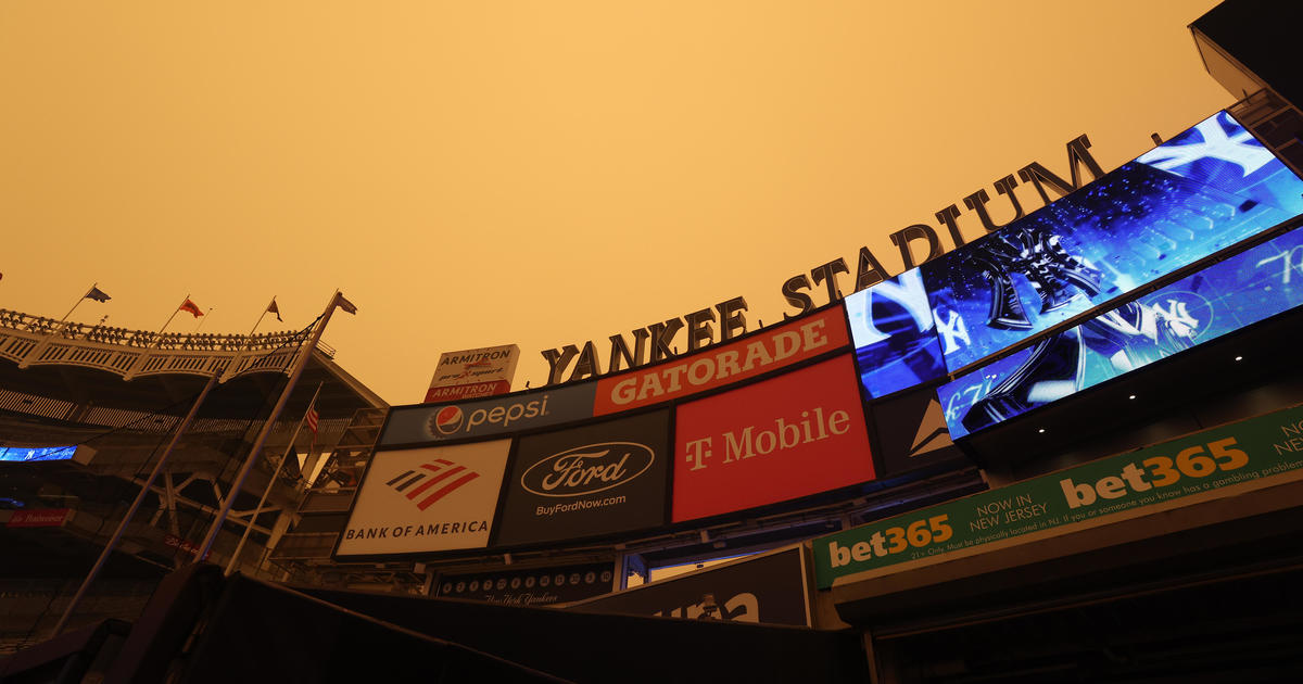 New York Yankees, New York Liberty postpone games due to smoke from  Canadian wildfires - CBS New York