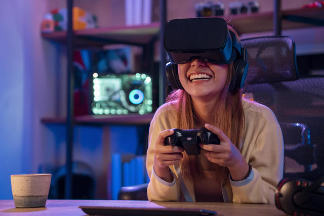 virtual reality helmet games