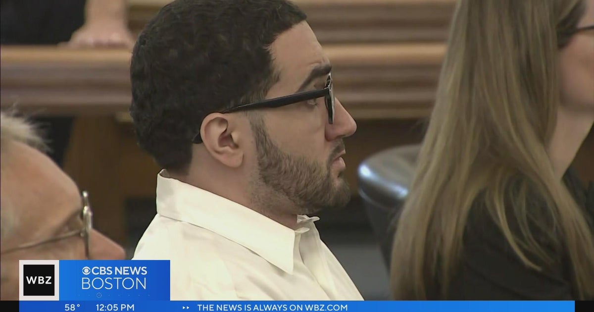 Trial begins for man accused of killing Weymouth Police officer ...