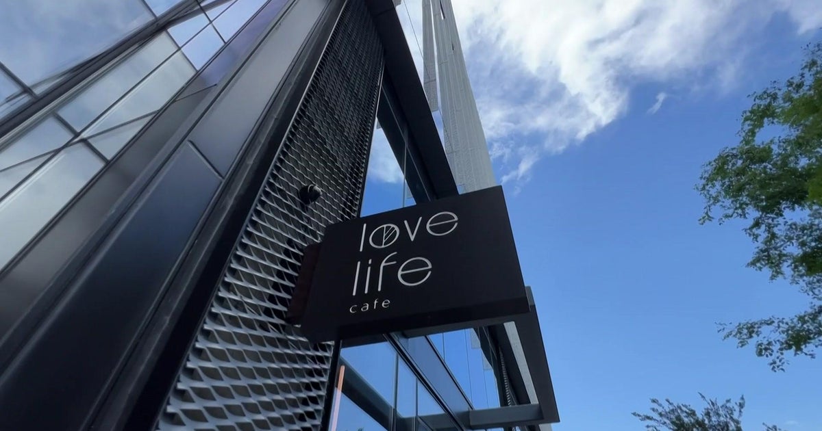 Taste of the Town: All about loving life at Love Life Cafe - CBS Miami