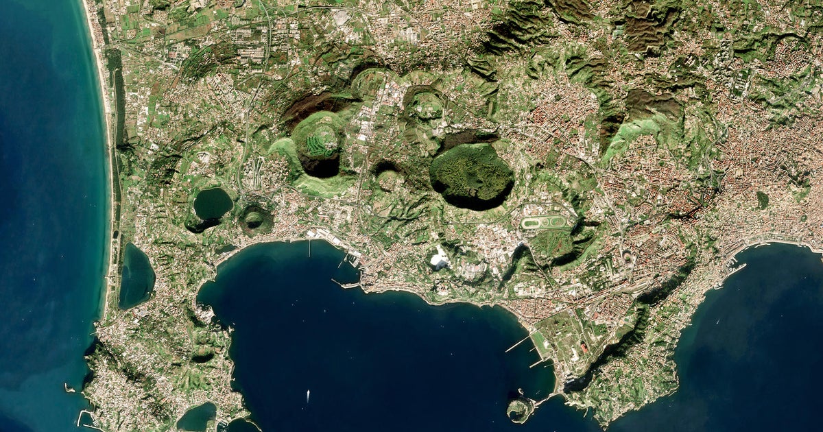 Sebuah “supervolcano” terakhir meletus di Italia pada tahun 1538. Para ahli memperingatkan bahwa “di ambang meletus” lagi.