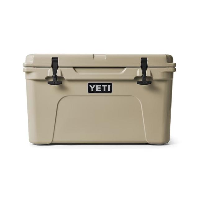 Refreshed the 7 year old yeti with a quick trip to Yeti Chicago. Plus some  new swag. : r/YetiCoolers
