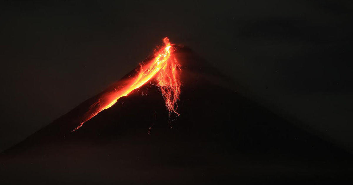 Philippines' Mayon Volcano spews lava as locals prepare to evacuate in case of explosion