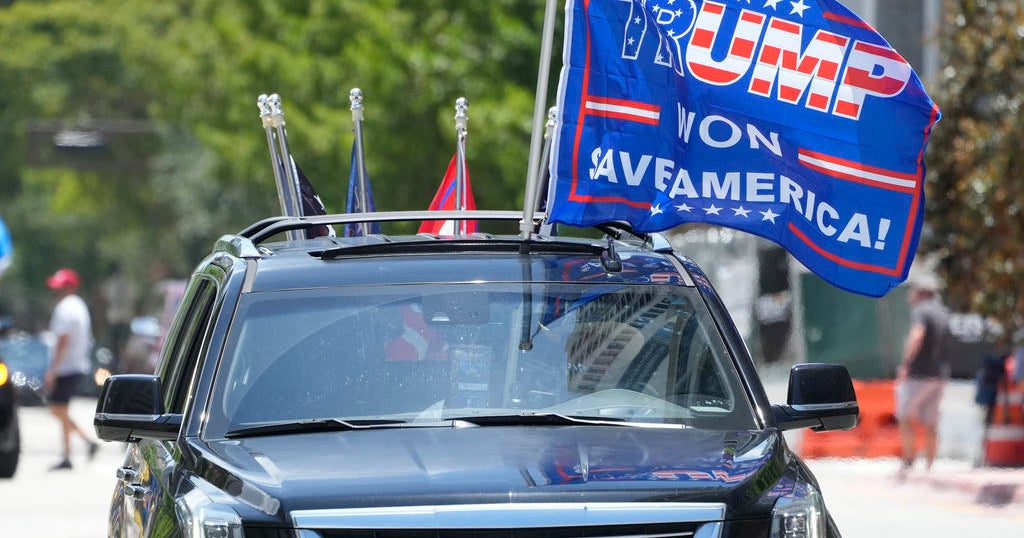 PHOTOS: Trump in Miami for historic arraignment in federal court