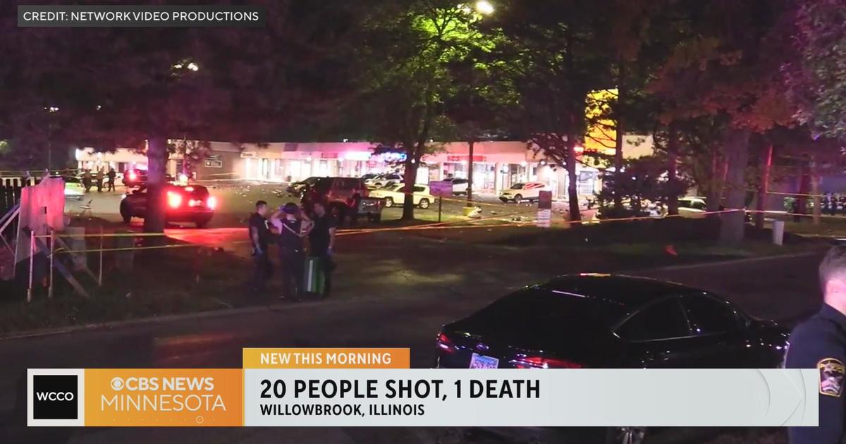20 people shot in Chicago suburb