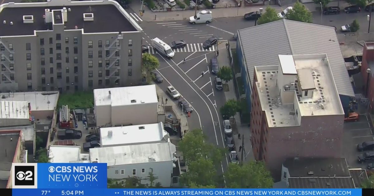 Police investigating shooting in the Bronx - CBS New York