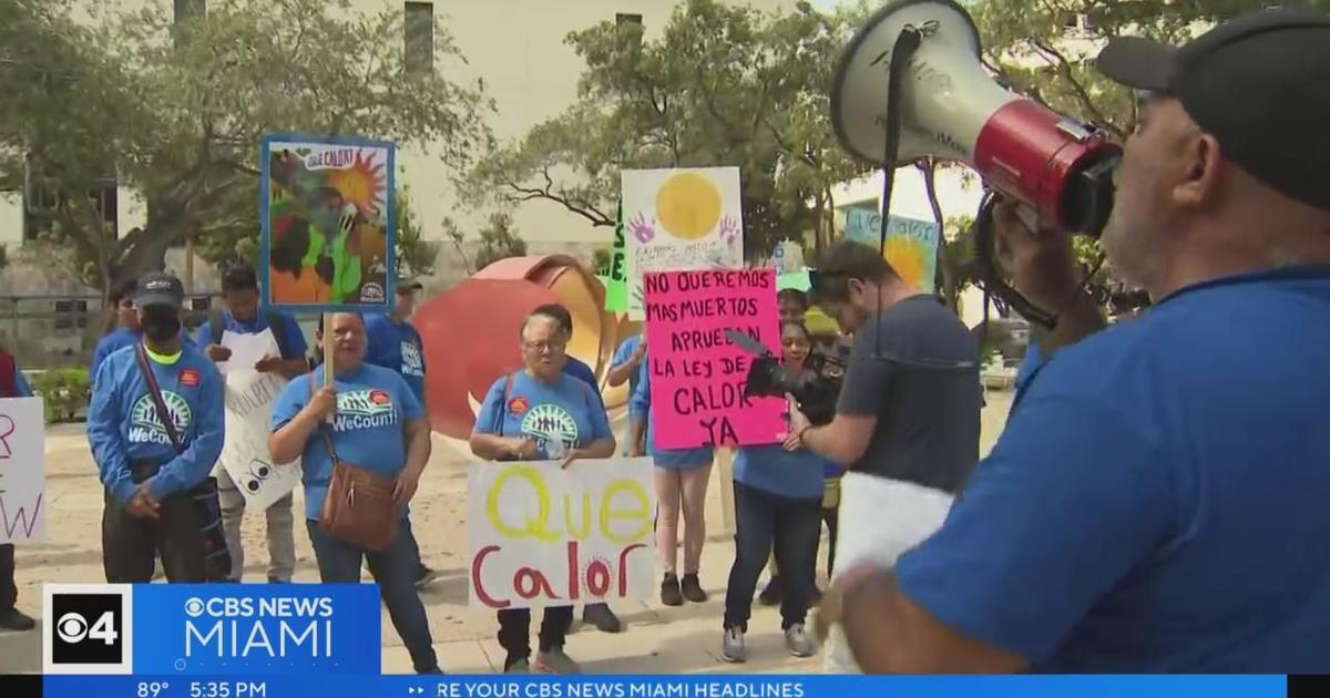 Outdoor Workers Want Miami-Dade To Pass Heat Protections - CBS Miami