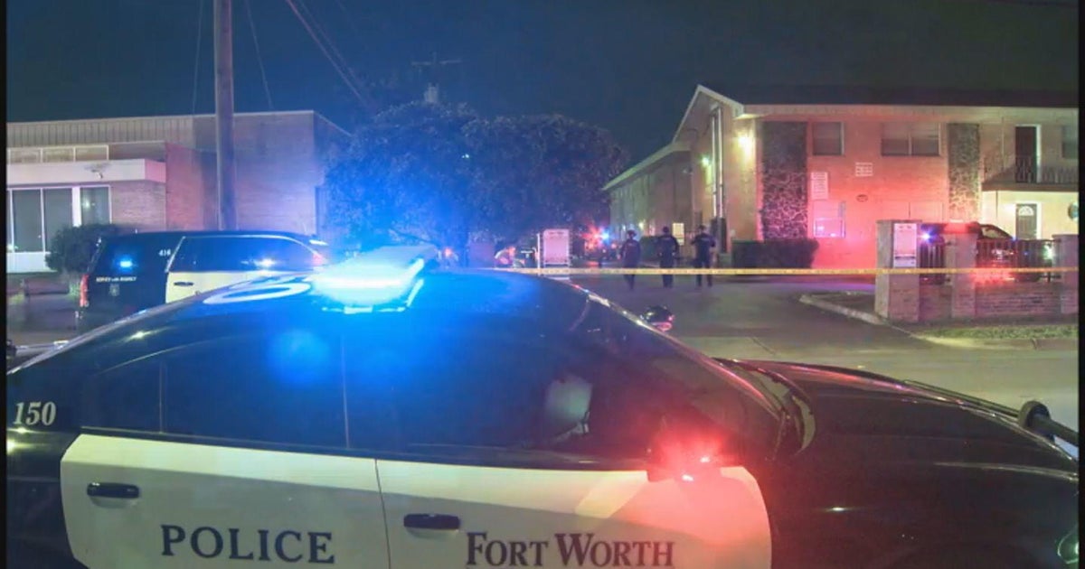 Fort Worth Police Searching For Suspect In Deadly Shooting At Apartment