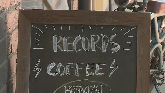pressed-record-cafe-sign.jpg 