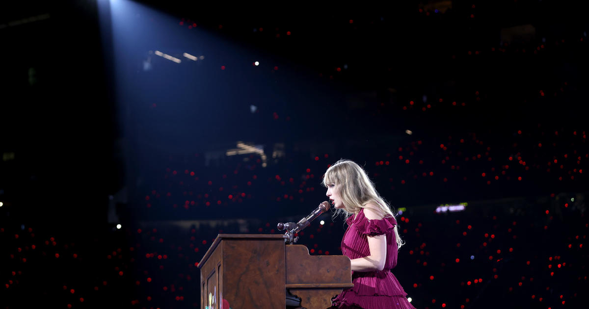 Taylor Swift sings surprise song after fan’s post honoring late brother goes viral