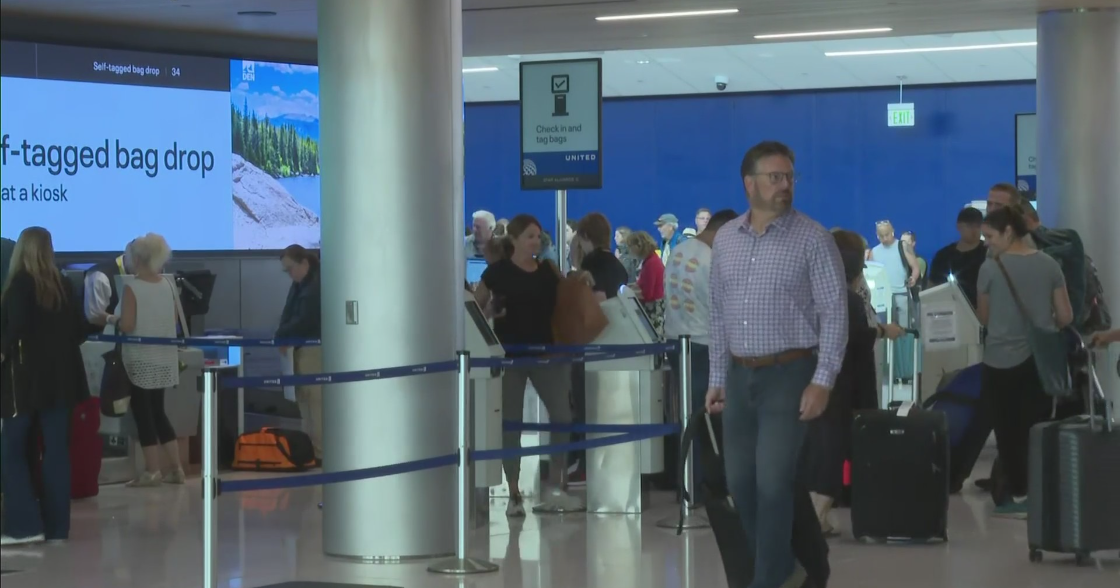 Travelers experience headaches at Denver International Airport many United flights canceled  CBS News
