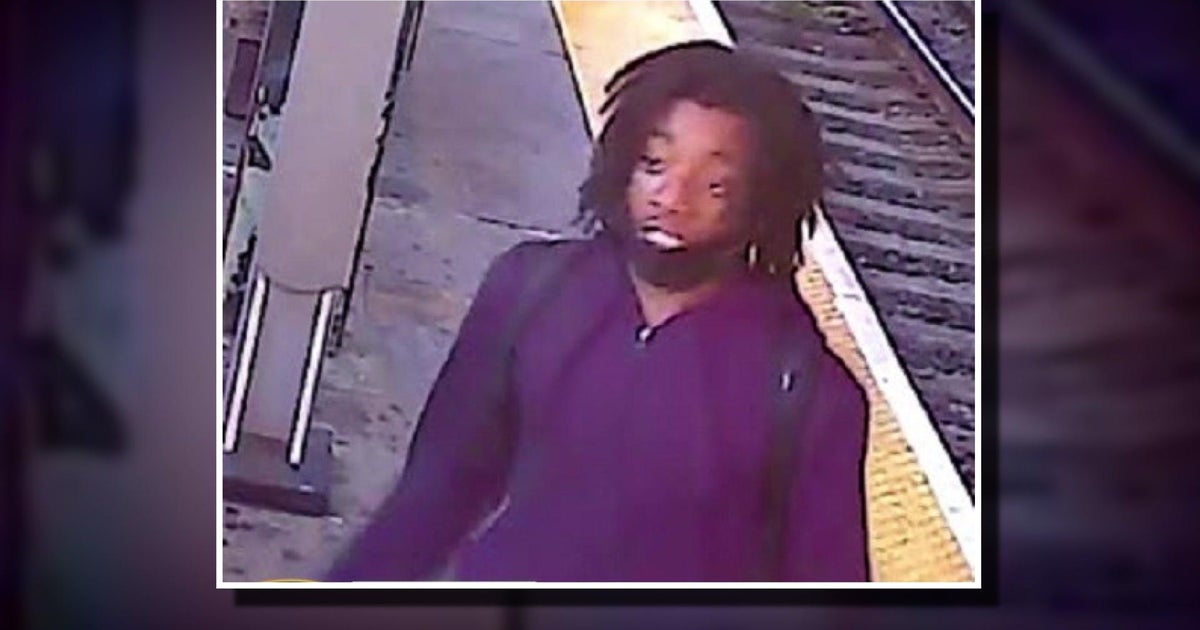 Police: Suspect wanted for stabbing 15-year-old boy on subway in ...
