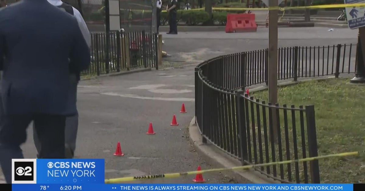17-year-old dies after shooting in Washington Heights - CBS New York