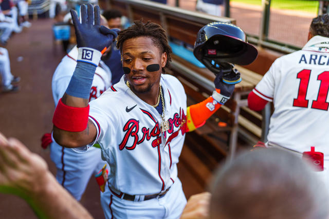 Acuña hits 2 HRs as power-hitting Braves keep rolling, beat Ryan, Twins 6-2