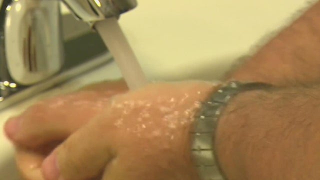 What to do to treat a minor burn as burn injuries increase in the summer 