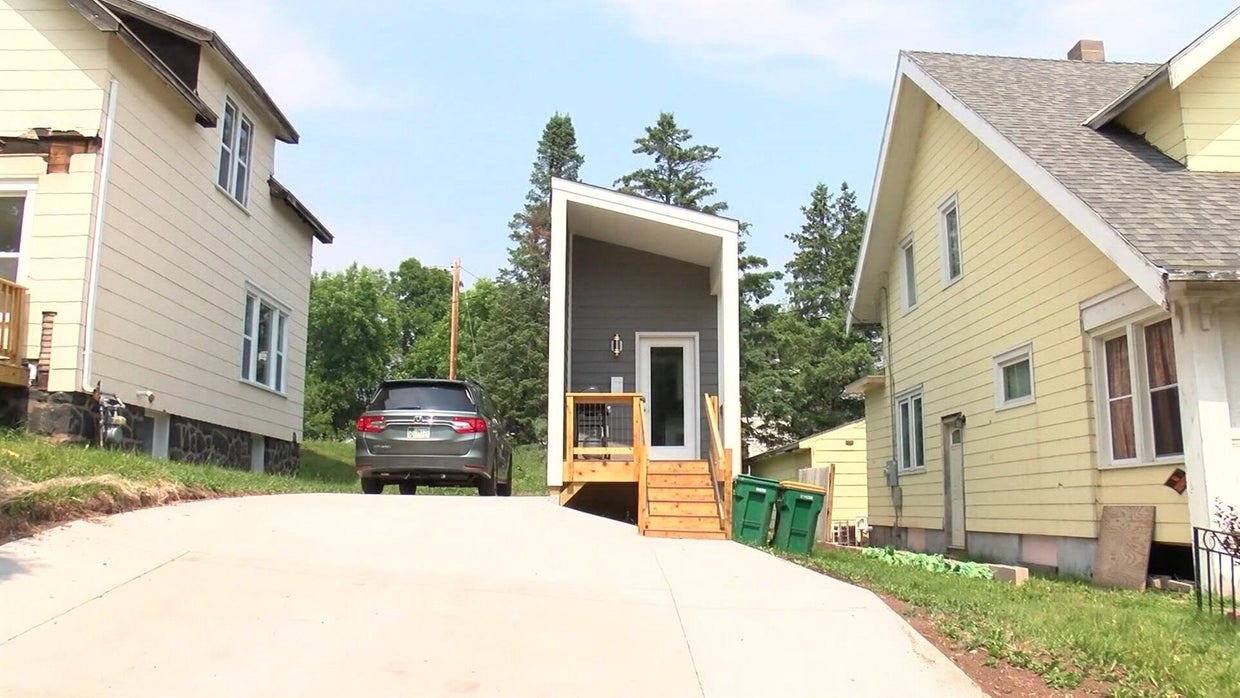 10p-sotvo-duluth-tiny-h-wcco3ma8.jpg 