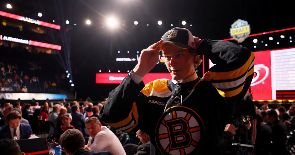 boston bruins draft picks