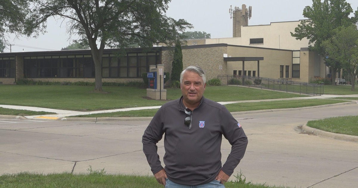 Wyandotte school board member resigns following 5G antenna controversy