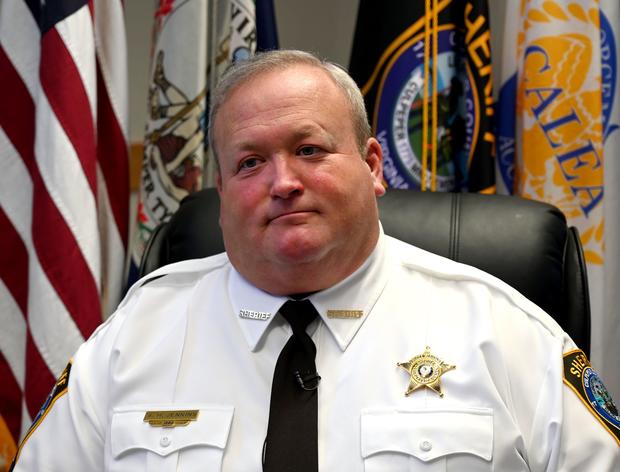 Virginia sheriff gave out deputy badges in exchange for cash bribes feds say - CBS News