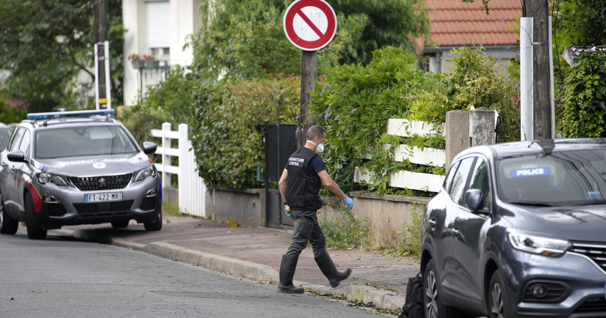 700 osób aresztowanych podczas piątej nocy zamieszek we Francji;  Dom burmistrza został zaatakowany
