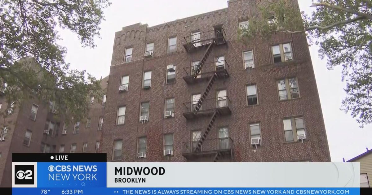 4 people injured in apartment building fire in Midwood, Brooklyn - CBS ...