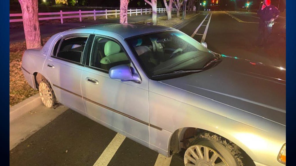 Police Man out of hospital steals taxi, leads officers on Hwy. 101 pursuit in North Bay CBS