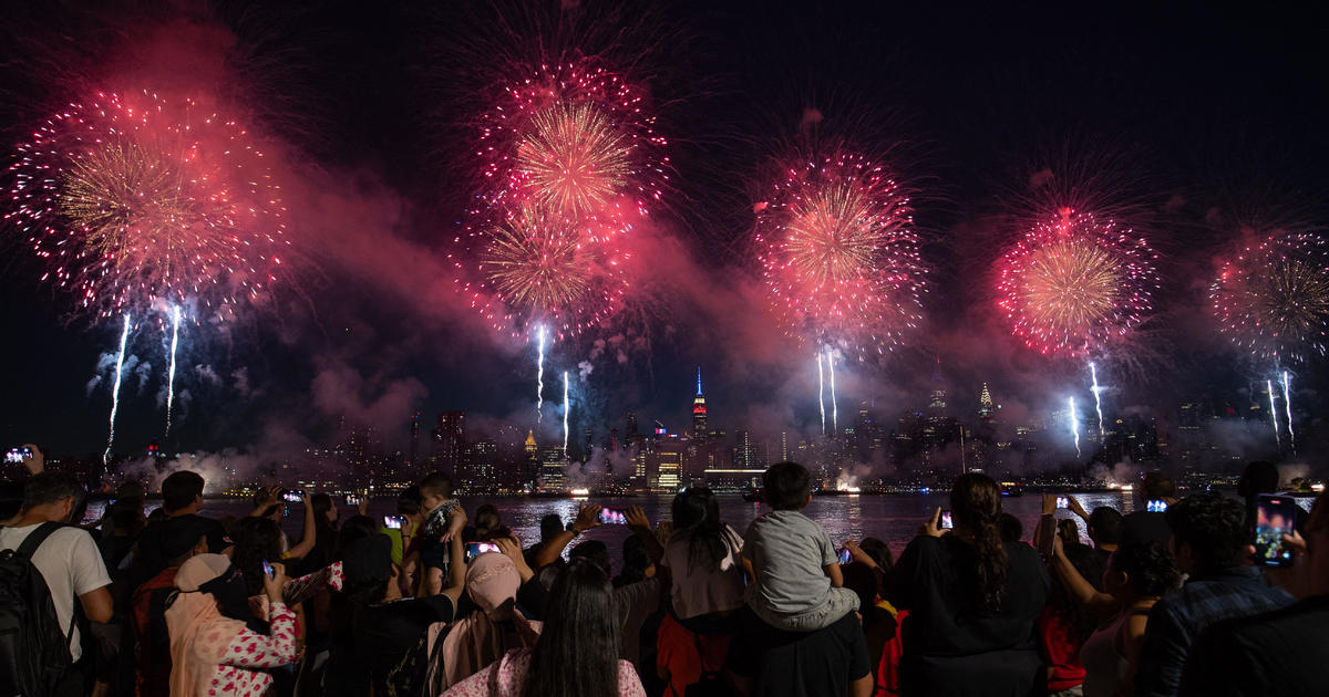 Macy's July Fourth fireworks show will be back this year