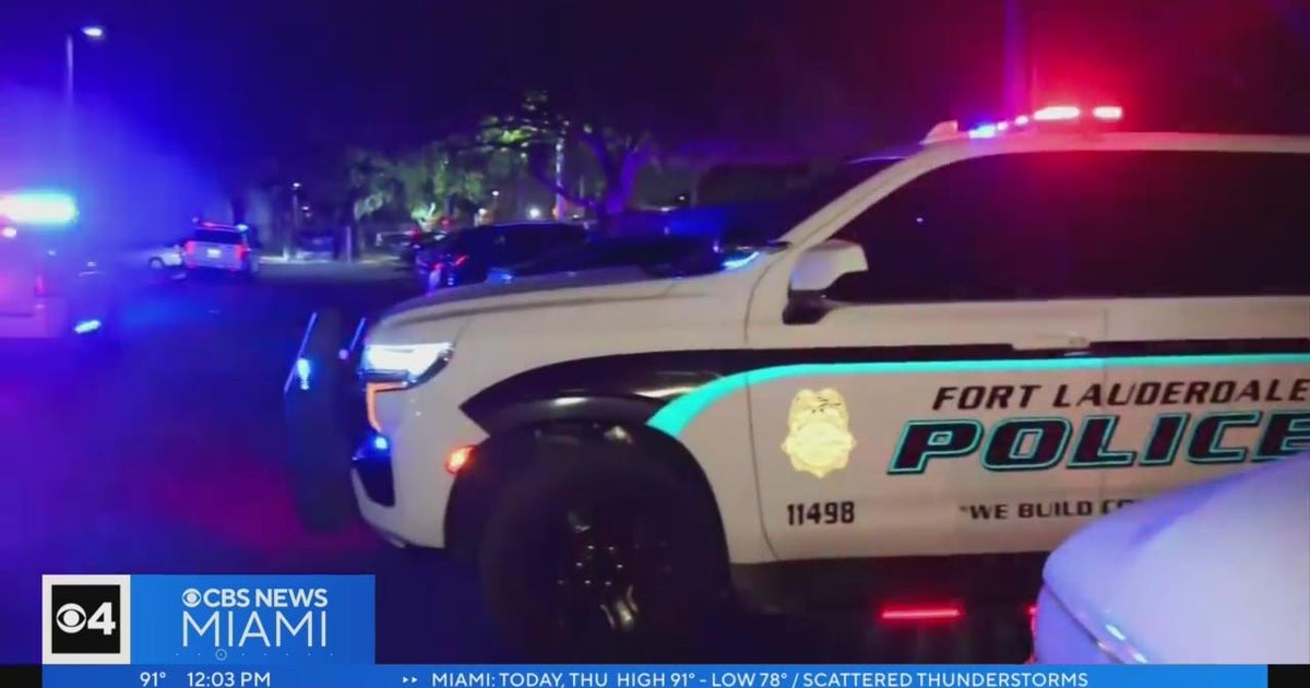 Taking pictures at Fort Lauderdale condominium advanced injures five persons