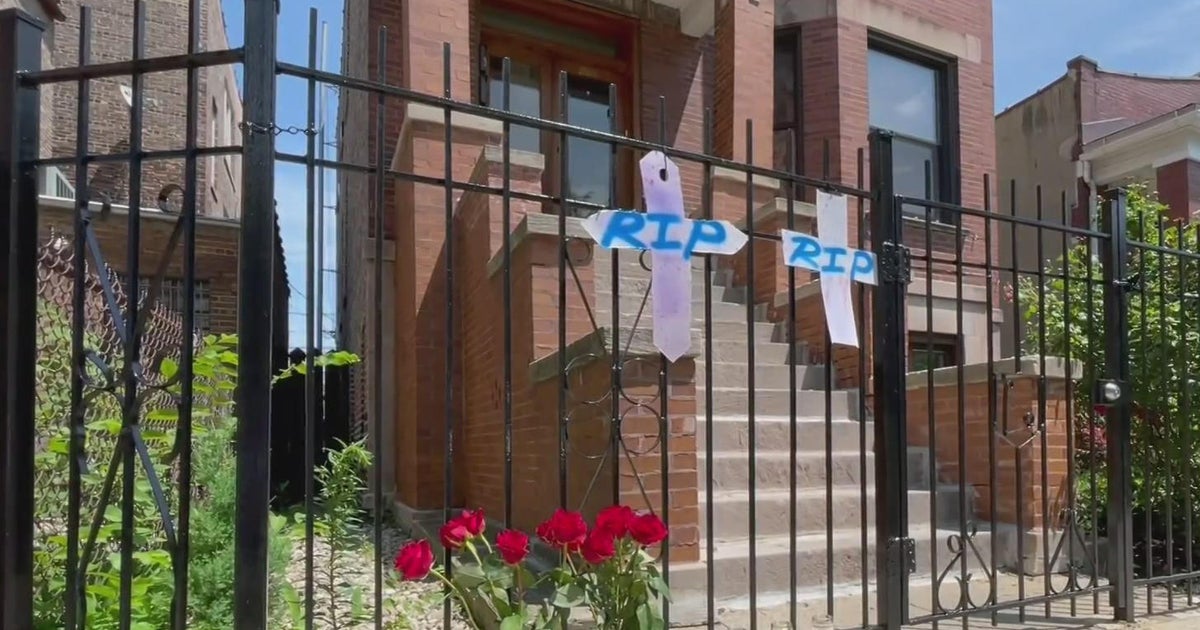 Suspect charged in fatal shootings of wife, daughter in Little Village ...