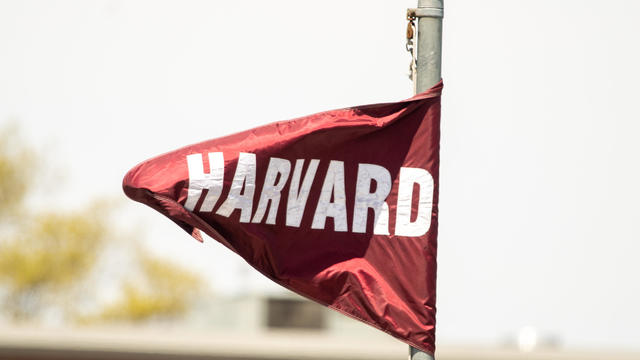 Harvard Ends Early Admission Policy 