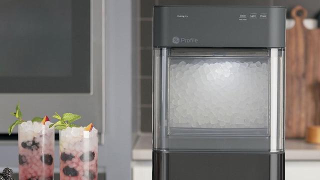  Silonn Ice Maker Countertop, Stainless Steel Portable Ice  Machine with Carry Handle, Self-Cleaning Ice Makers with Basket and Scoop,  9 Cubes in 6 Mins, 26 lbs per Day : Industrial & Scientific