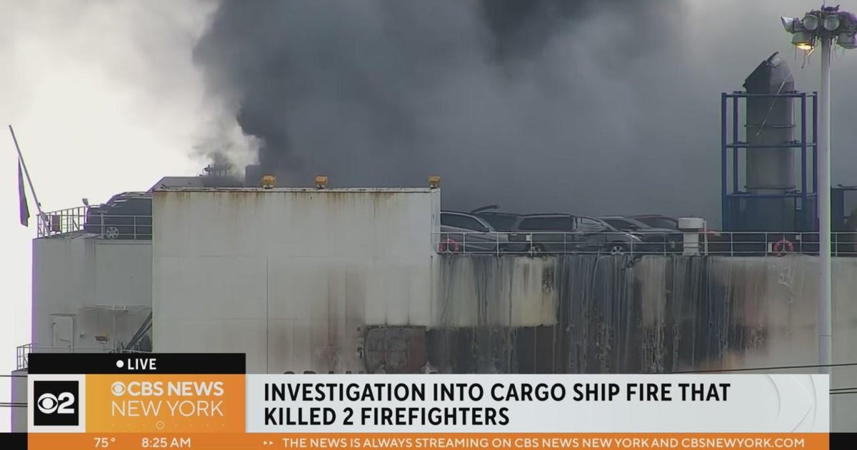 Flames, smoke fill sky around Port Newark cargo ship - CBS New York