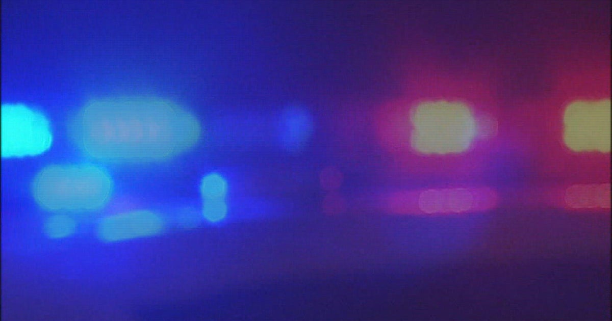 2 dead 3 hurt in crash with construction vehicle in Philadelphia