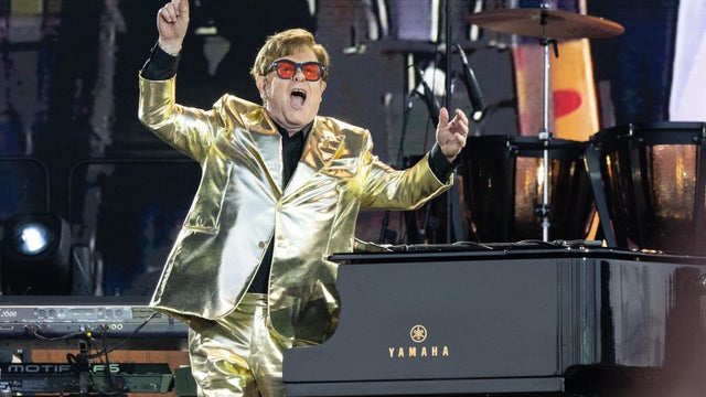 Elton John bids farewell in last show of final tour