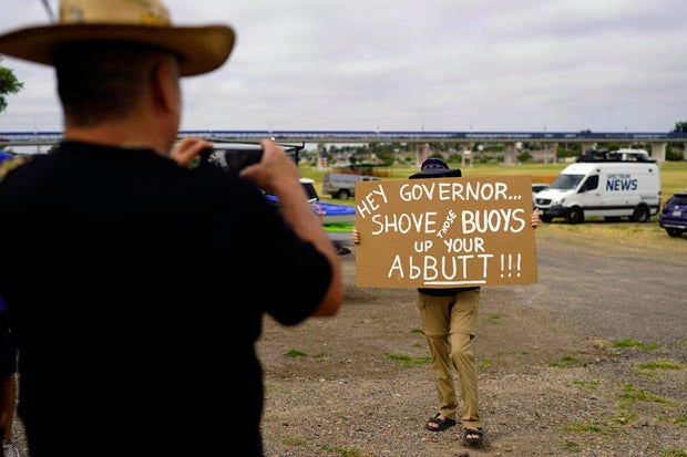 Immigration Texas Buoys 