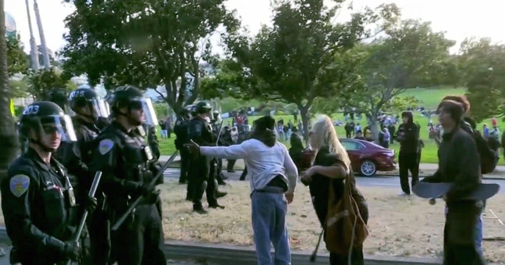 S.F. police arrest dozens at Dolores Street hill bomb riot - CBS San ...