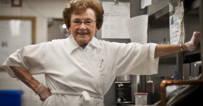 Dorothy Zehnder, co-founder of Frankenmuth's Bavarian Inn, dies at 101 - Vimarsana News
